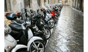 Read more about the article AVOID TICKETS – Places you CAN & CANNOT Park Your Scooter