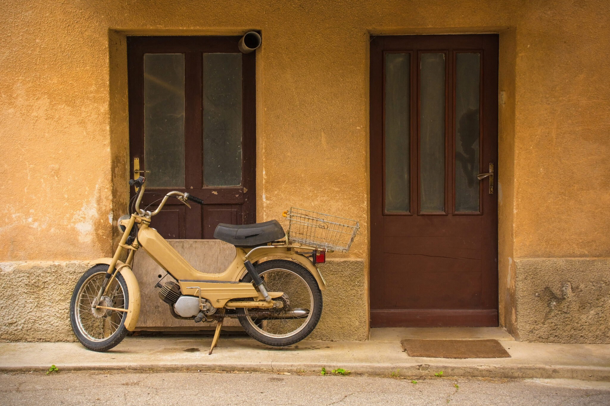 9 Amazing Alternatives To Vespa To Try